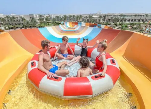 Однодневная поездка в аквапарк Makadi Water World – веселье под солнцем