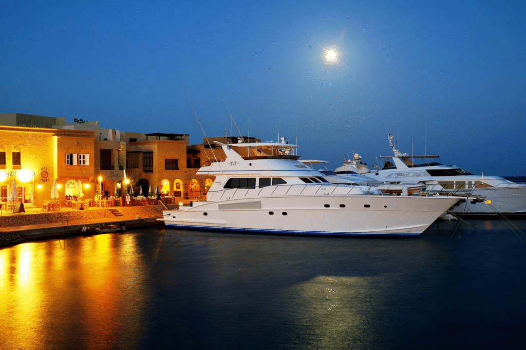 Ночные морские прогулки в Хургаде: подводные приключения и незабываемые впечатления